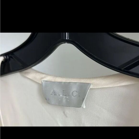 ALC 100% Silk Off White Blouse Made in USA size L - Picture 4 of 10